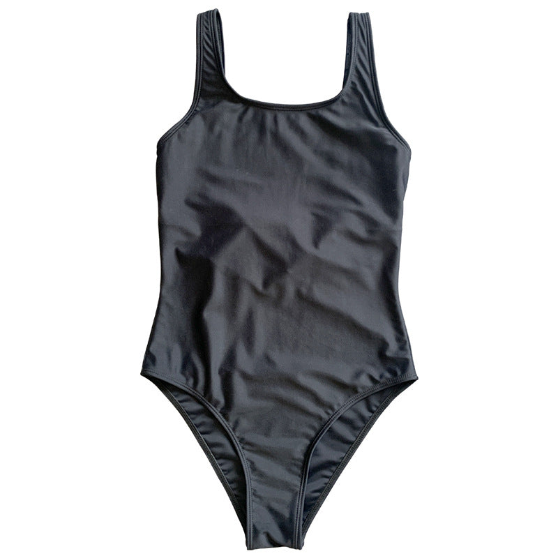 Women's One-Piece Swimsuit with Sporty Cut and High Leg Cut Mune Fashion