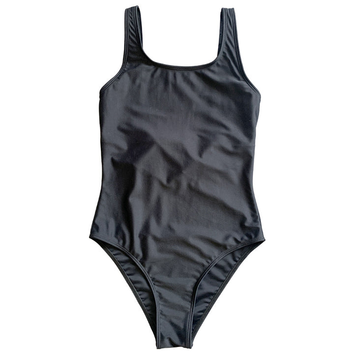 Women's One-Piece Swimsuit with Sporty Cut and High Leg Cut Mune Fashion