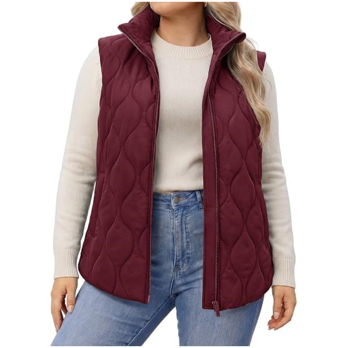 Ladies quilted vest with high collar, figure-flattering silhouette and side pockets Mune Fashion