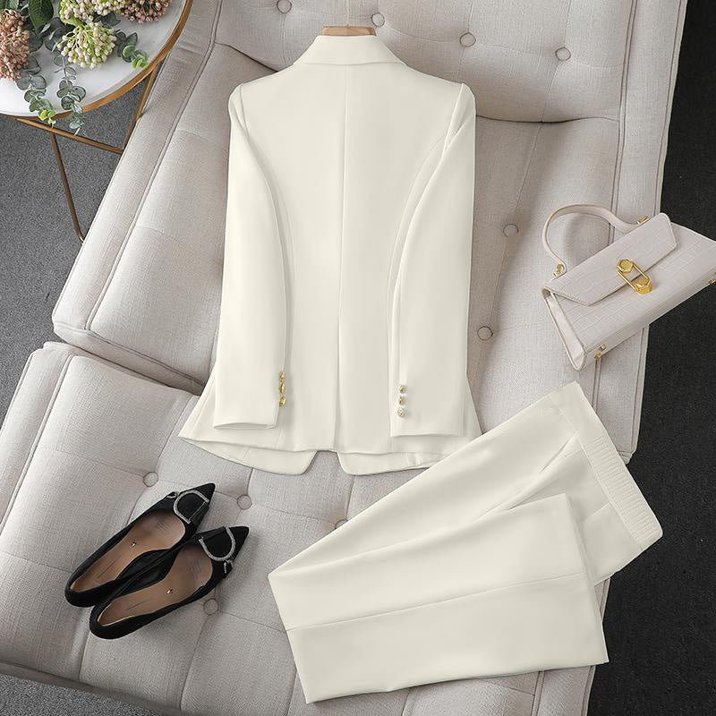 Ladies Elegant and well-fitting Fabric Trousers Mune Fashion
