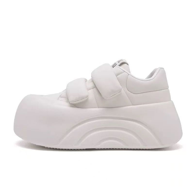 Women's platform sneaker with practical Velcro fasteners and ergonomic sole Mune Fashion