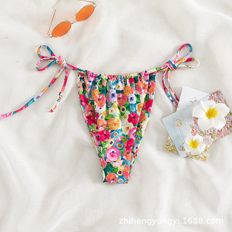 Women's Bandeau Bikini with Playful Flower Design Mune Fashion