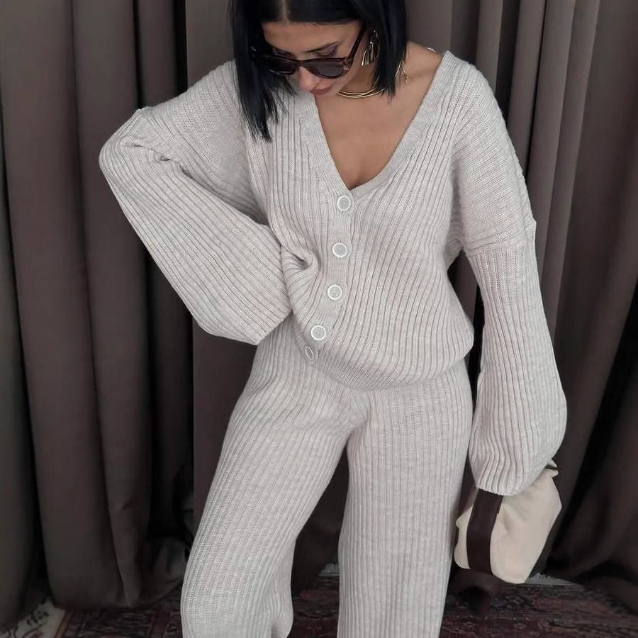 Women's ribbed cardigan with extra-long sleeves and matching high-waisted lounge pants Mune Fashion