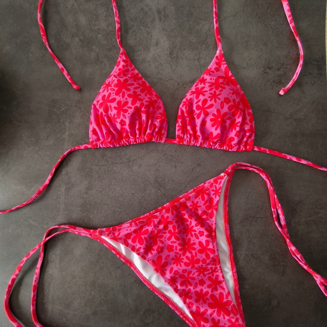 Ladies triangle bikini with floral design Mune Fashion
