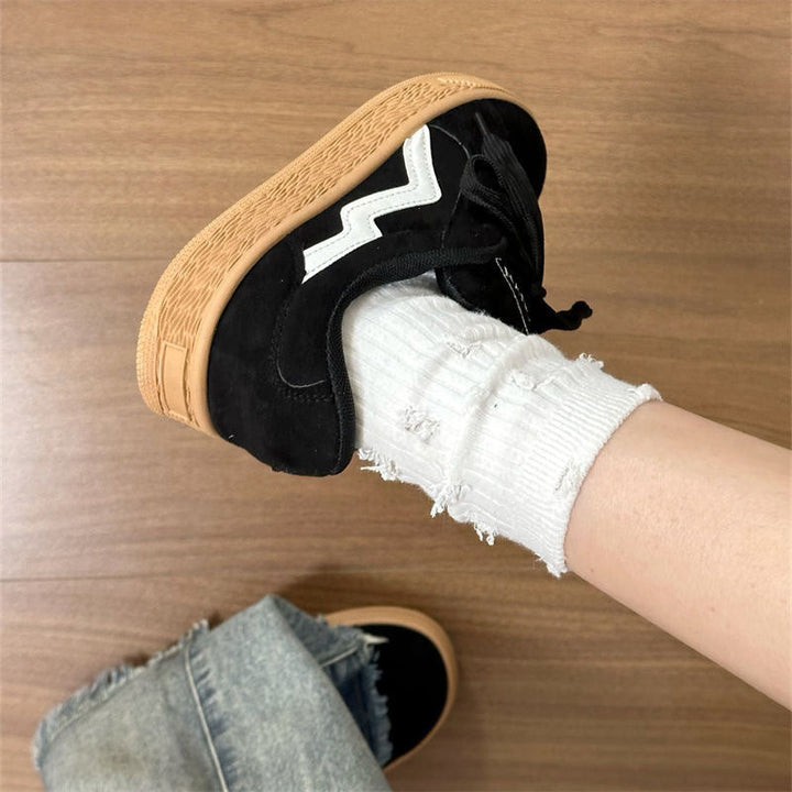 Women's fashionable sneakers with anti-slip sole and padded insole Mune Fashion