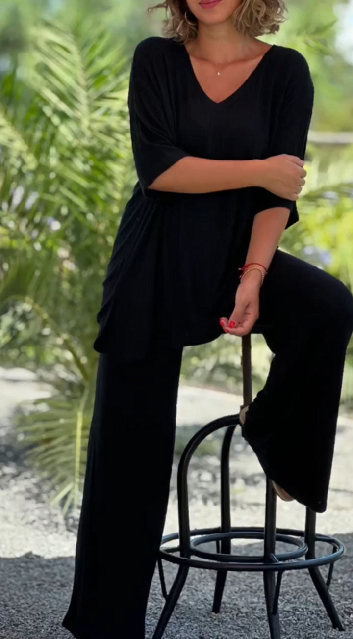Women's two-piece travel and loungewear set made of soft ribbed jersey with a longline tunic and palazzo pants Mune Fashion