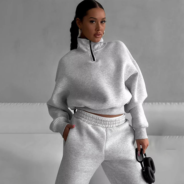 Women Two-Piece Cropped Half-Zip Sweatset with Stand Collar and Elastic High-Waist Jogging Pants Mune Fashion