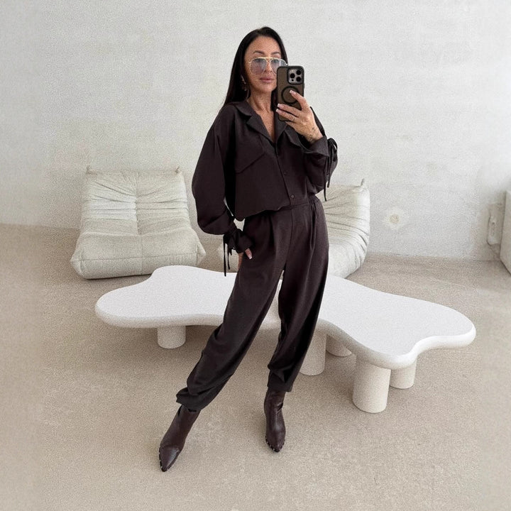 Women's Two-Piece Loungewear Set with Oversized Blouse, Patch Pockets, Drawstring Cuffs, and High-Waisted Jog Pants Mune Fashion