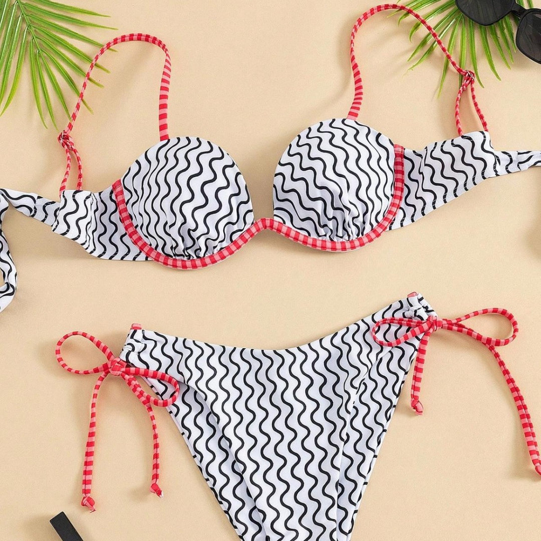 Women's bikini with elegant wave pattern and decorative ties Mune Fashion
