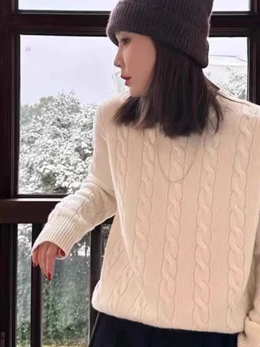 Women's Kastiger Cable Knit Sweater with Round Neck, Extra Soft Wool Blend and Ribbed Cuffs Mune Fashion