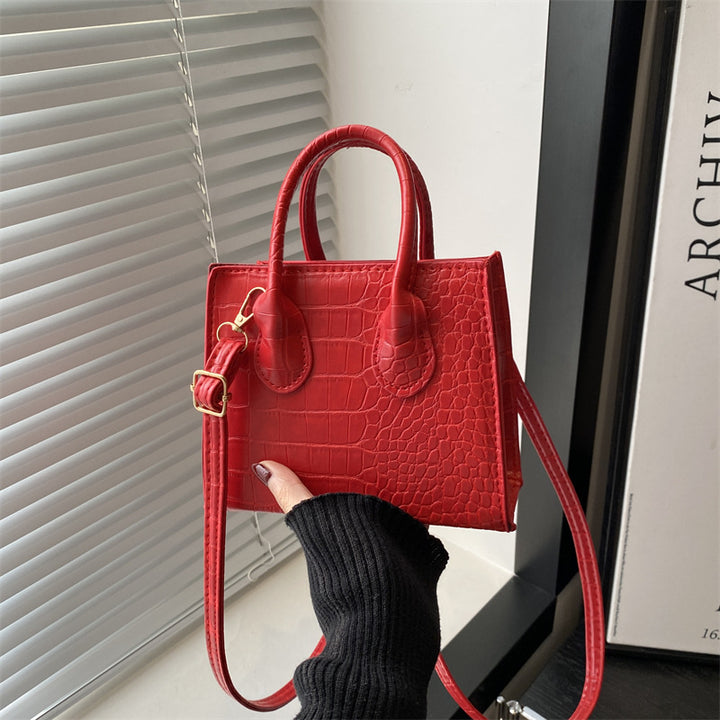 Mune | Divina Small-Sized Clutches Handbag