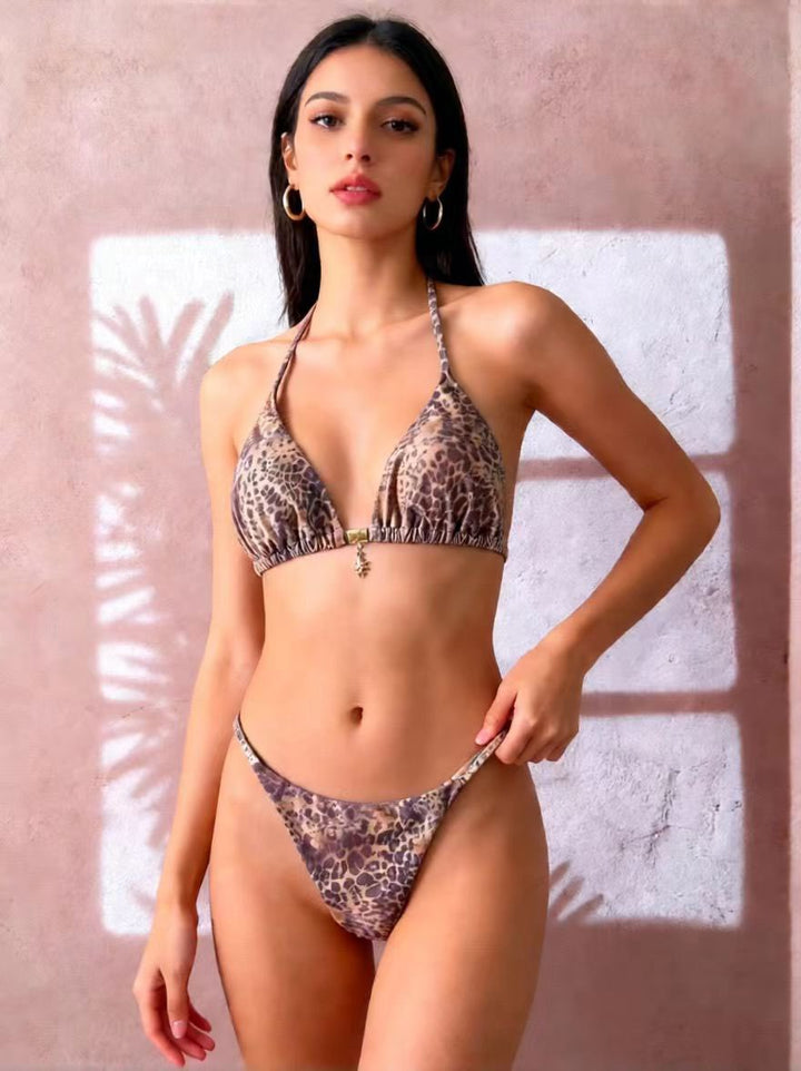 Women's triangle bikini with floral patterns and adjustable straps Mune Fashion
