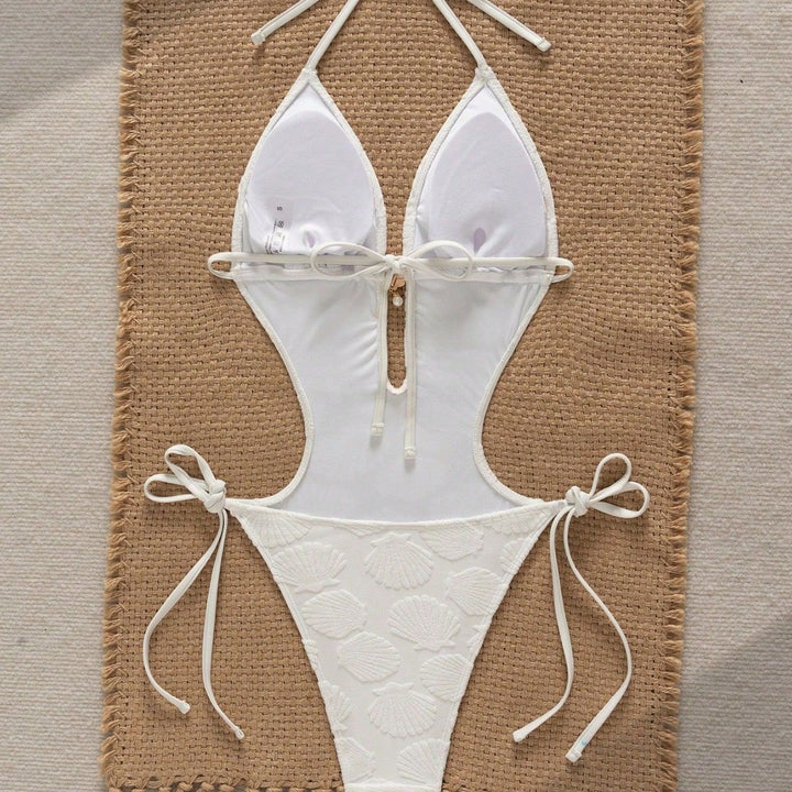Women's Cut-Out Swimsuit with Charming Shell Details Mune Fashion