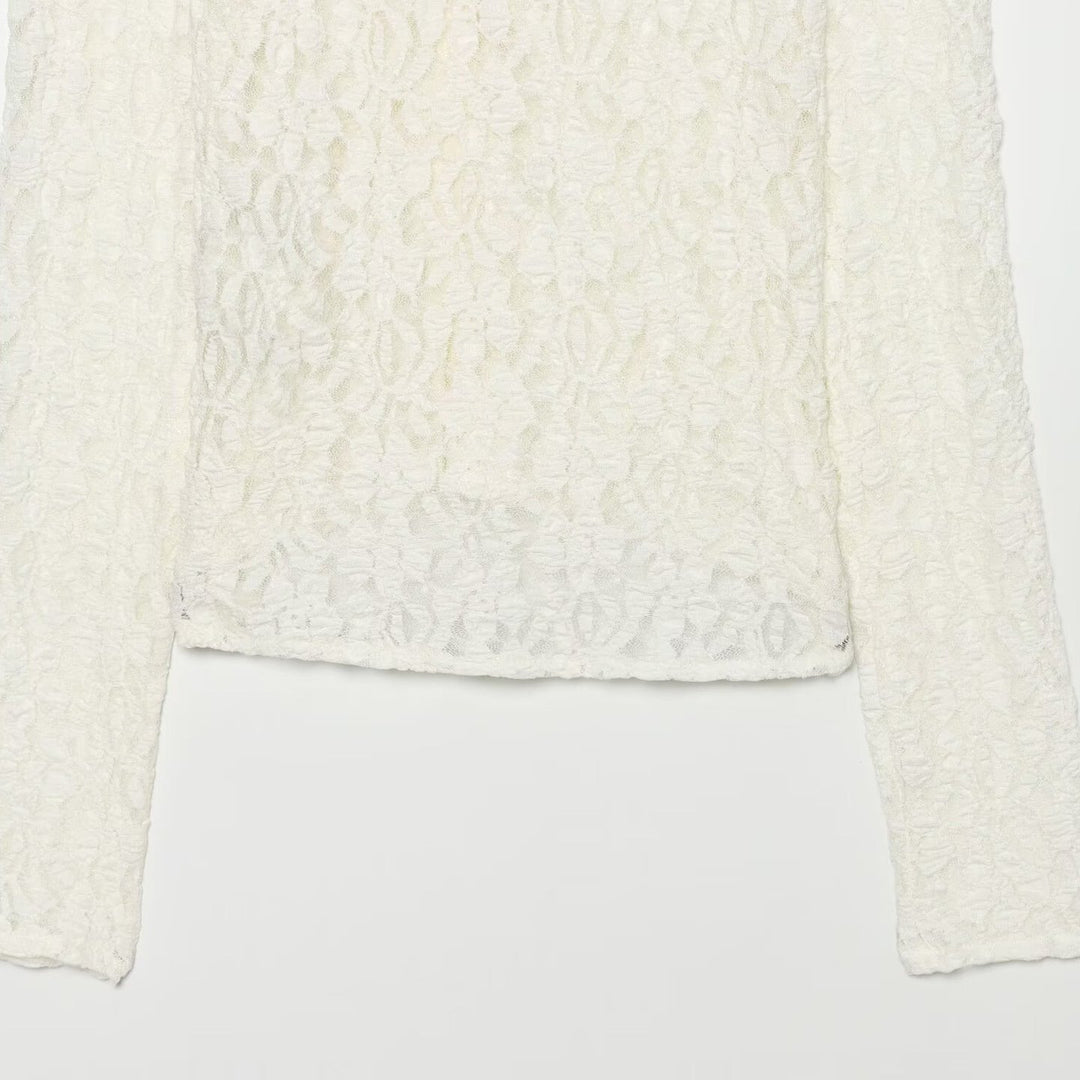 Women's Fine Lace Blouse with Floral Relief Pattern and Back Button Placket Mune Fashion