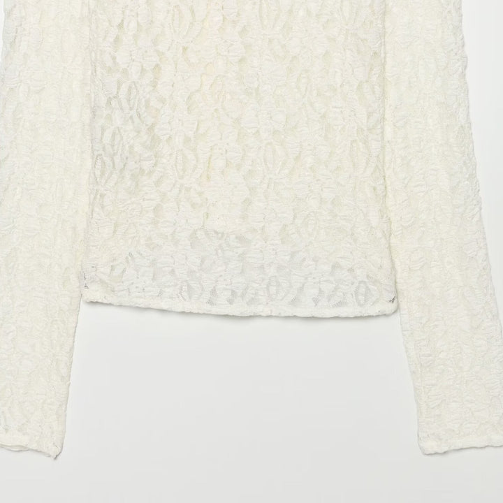 Women's Fine Lace Blouse with Floral Relief Pattern and Back Button Placket Mune Fashion