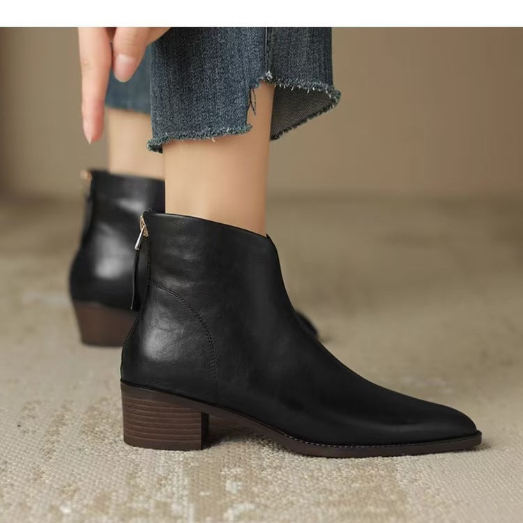 Women's pointed Chelsea-inspired ankle boot with asymmetric shaft and mid-high block heel Mune Fashion