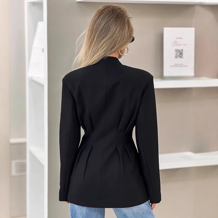 Women's nan tailored blazer with Vienna seams, covered buttons, and fitted pleated silhouette Mune Fashion