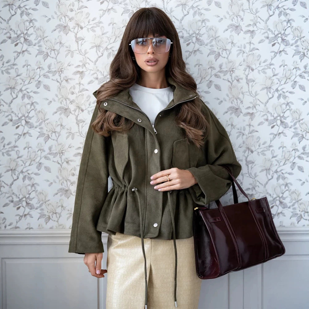 Women's short jacket made of suede look with hood, drawstring waist and patch pockets Mune Fashion