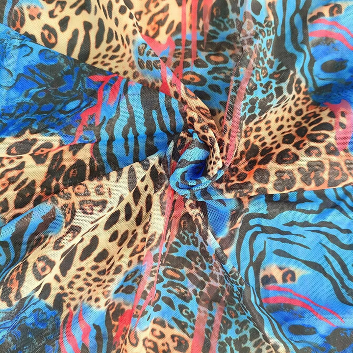 Women's wrap dress with exciting animal print and body-hugging cut Mune Fashion
