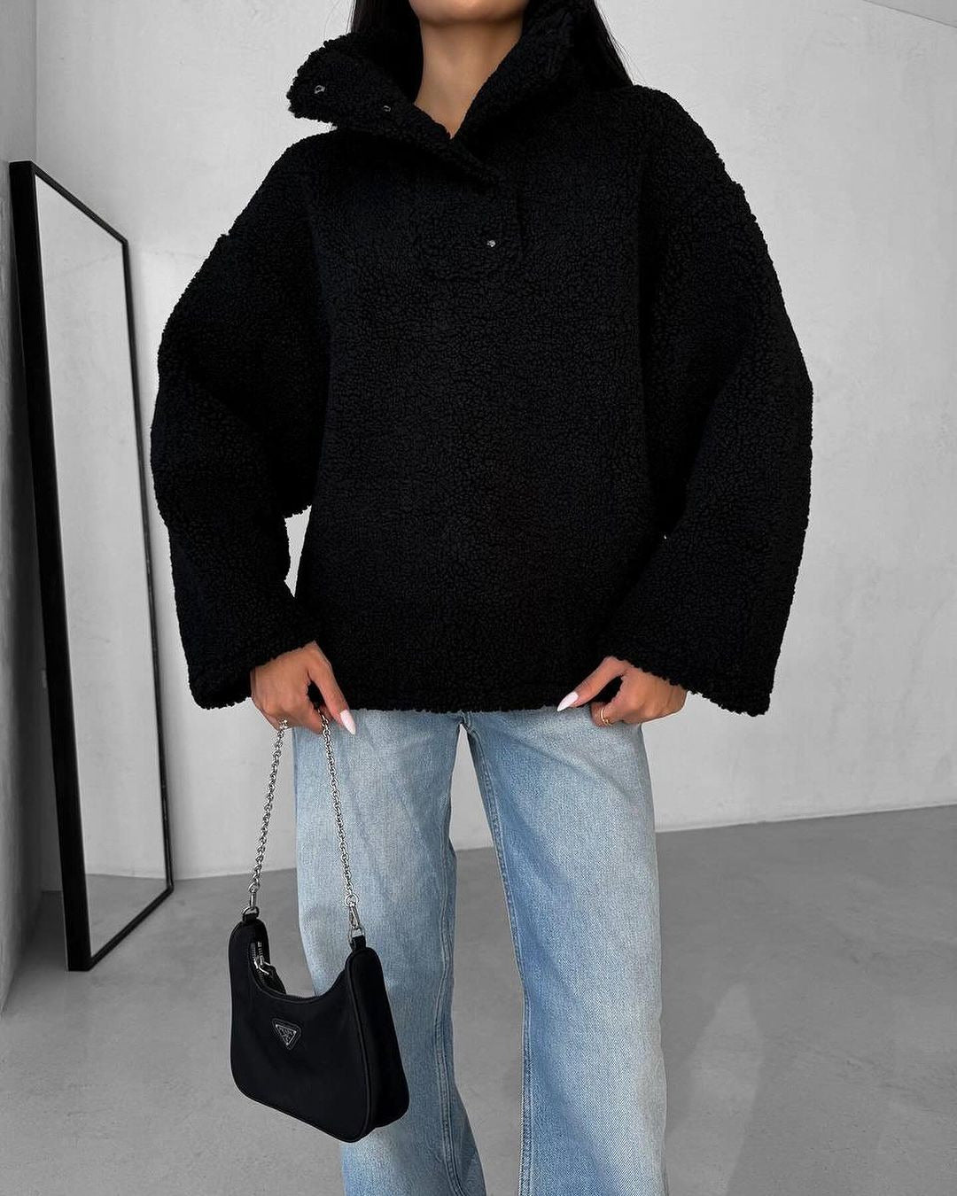 Women Oversized Teddy Sweater with Half Snap Placket and Stand Collar Mune Fashion