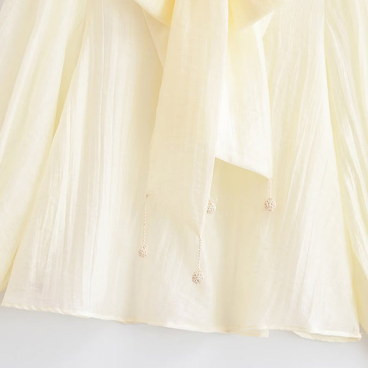 Women's Elegant Chiffon Blouse with Bow Collar, Pleated Detail and Balloon Sleeves Mune Fashion