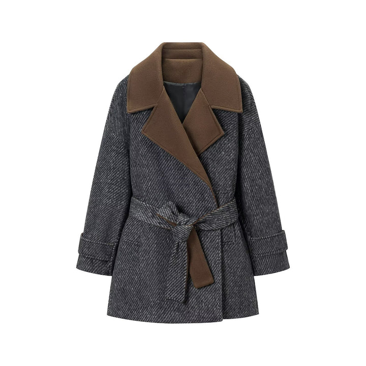 Women's wool blend coat with tie belt and large contrast collar Mune Fashion