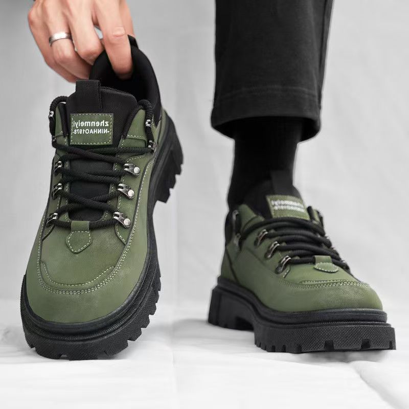 Women's trendy trekking sneakers with durable upper material and slip-resistant sole Mune Fashion