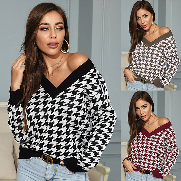Women's chunky knitted houndstooth sweater with wide V-neck and off-shoulder look Mune Fashion