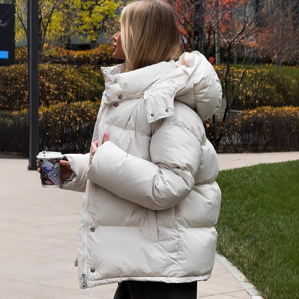 Ladies Short Windproof Quilted Puffer Jacket with Removable Hood and High Stand Collar Mune Fashion