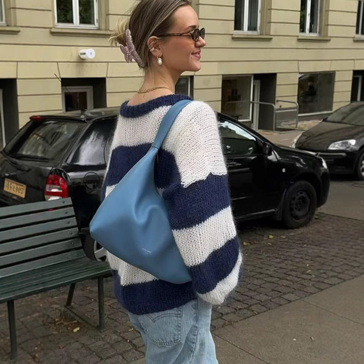 Women’s oversized knitted sweater with wide block stripes and round neck Mune Fashion