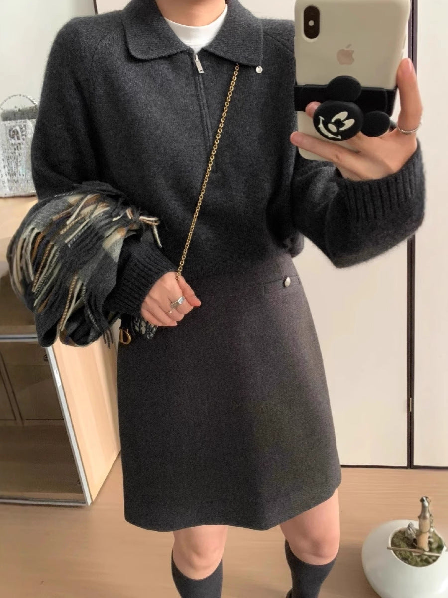 Women’s short zip polo pullover made of fluffy wool blend with boxy silhouette Mune Fashion