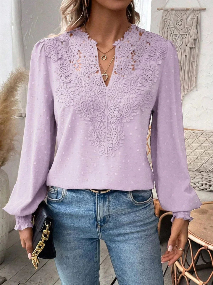 Women blouse with v-neck lace appliqué, structured dot, gathered cuffs and slightly tailored silhouette Mune Fashion