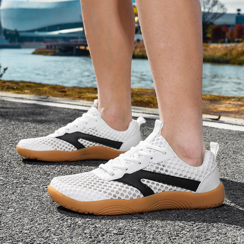 Men's urban mesh runner with three-dimensional ventilated fabric, shock-absorbing lightweight foam midsole, and heel pull tab Mune Fashion