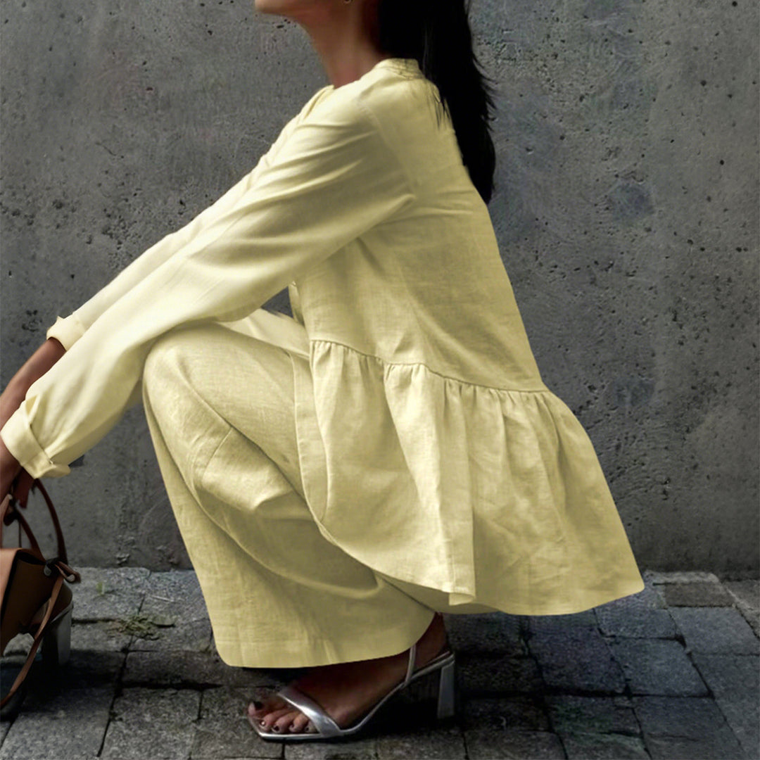 Ladies nan legeres linen mix two-piece with V-neck peplum blouse, single button placket and wide palazzo pants leg Mune Fashion