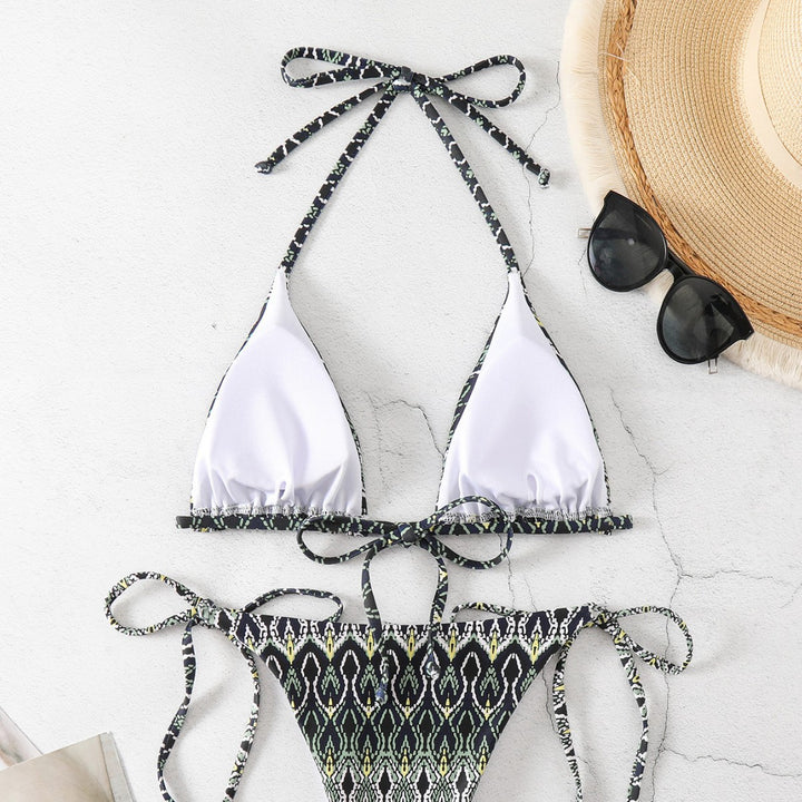 Ladies triangle bikini with playful knot design Mune Fashion