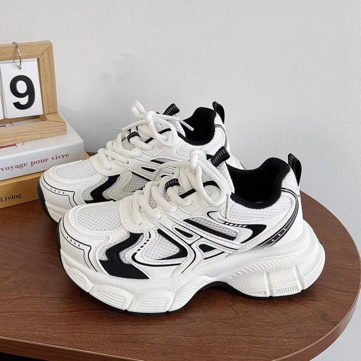 Ladies Comfortable Sports Sneakers with Breathable Mesh Upper and Stable Sole Mune Fashion