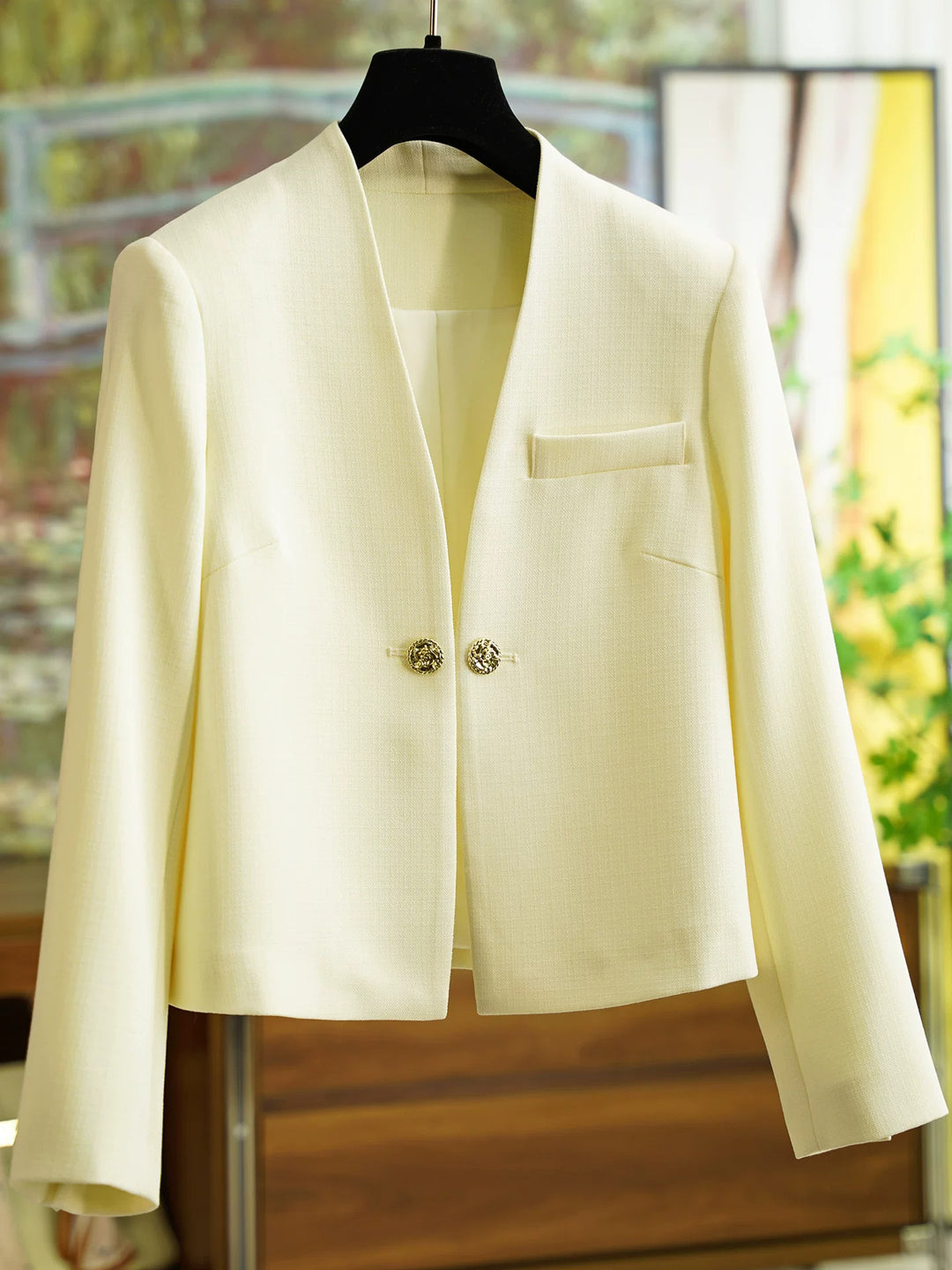 Women Stylish Short Blazer with Glamorous Buttons Mune Fashion