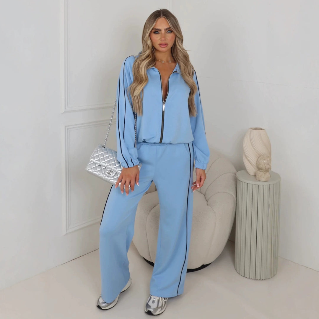 Women Two-Piece Training Set with Zipper and Contrast Piping Mune Fashion