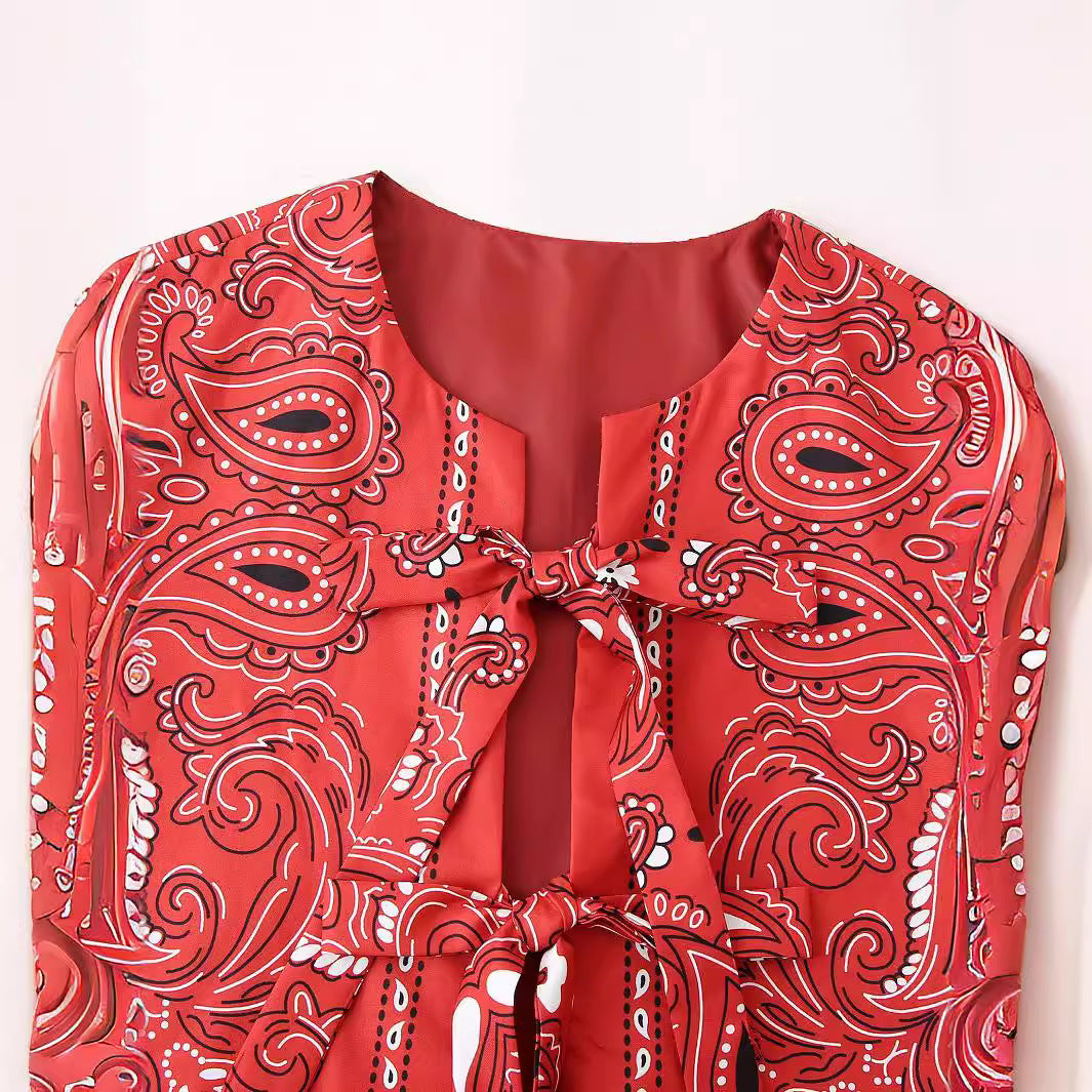 Women's sleeveless bandana print crop vest with double bow tie closure Mune Fashion