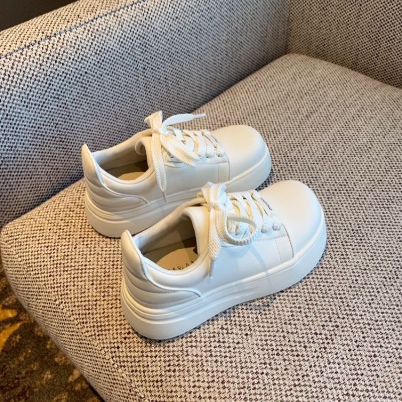 Women's Chunky Sneakers with Comfortable Platform and Stylish Design Mune Fashion