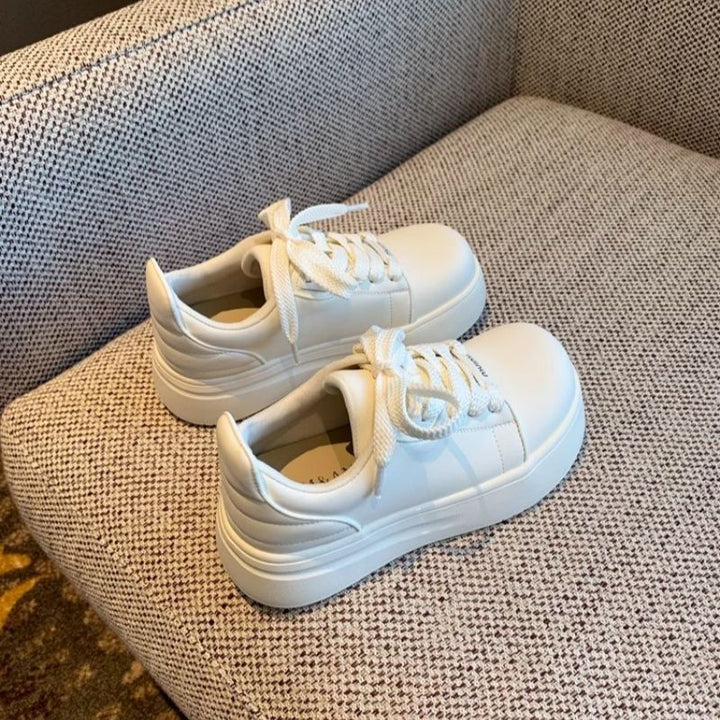 Women's Chunky Sneakers with Comfortable Platform and Stylish Design Mune Fashion
