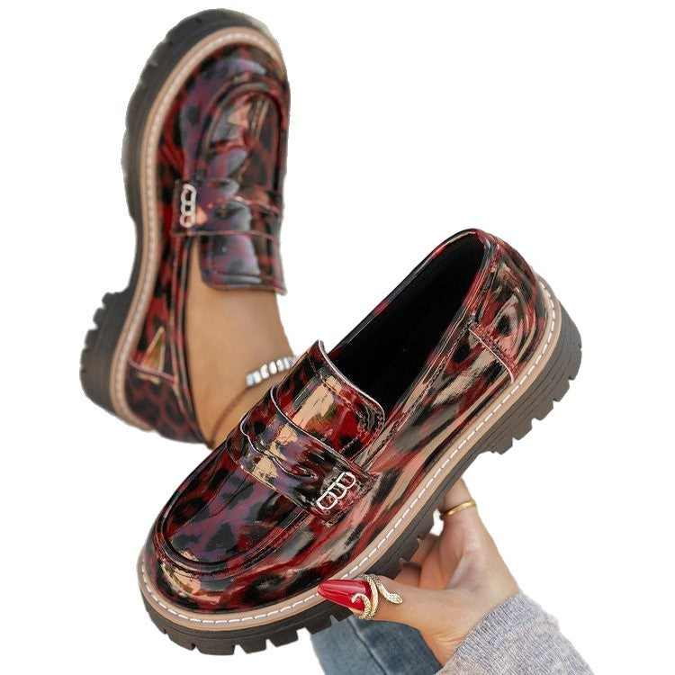 Ladies stylish loafers with comfortable platform and elegant sole Mune Fashion