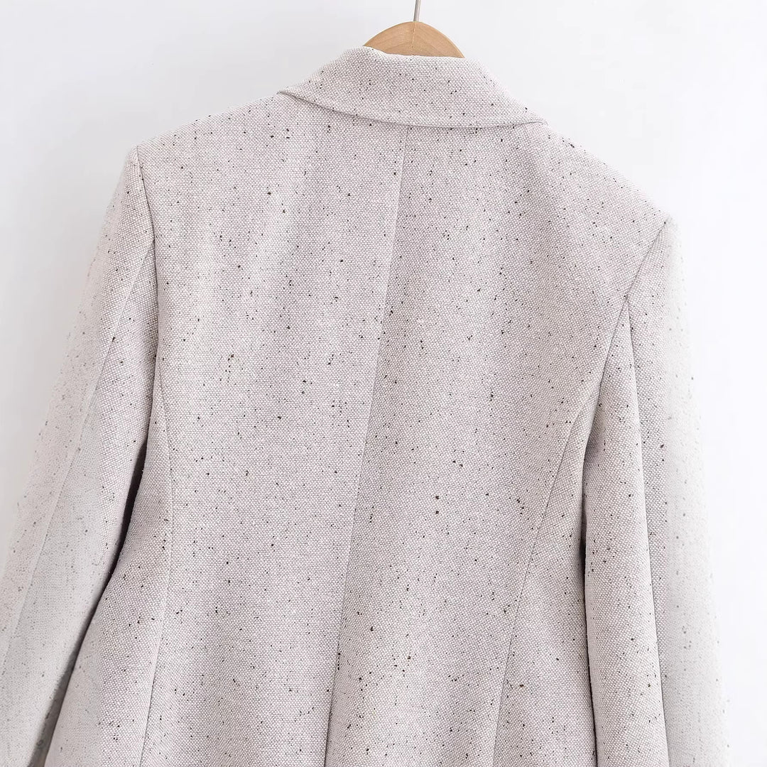 Women Tailored Bouclé Blazer with Princess Seams and Hidden Button Placket Mune Fashion