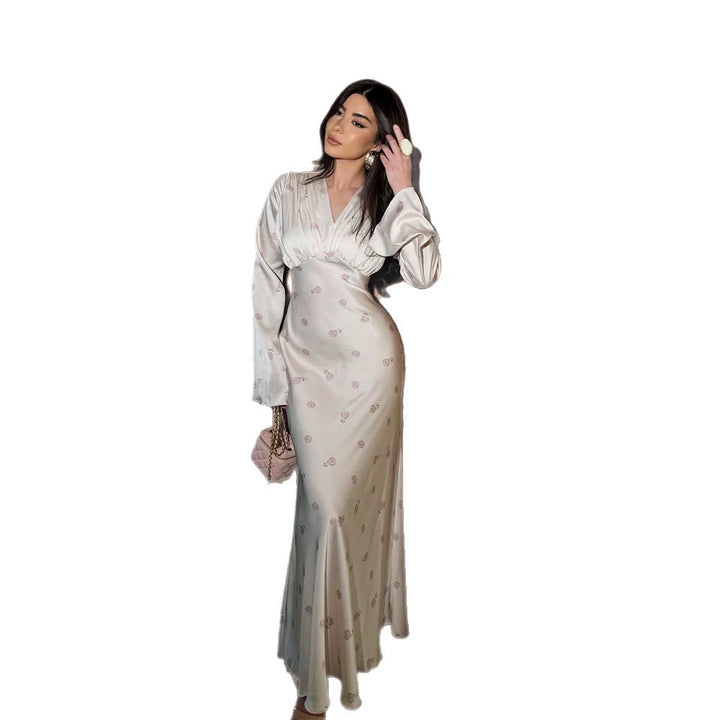 Women's satin evening dress with empire waist, V-neck and delicate floral print Mune Fashion