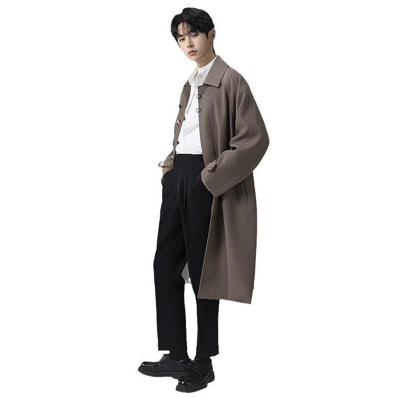Men's long-cut coat in modern duffle style with toggle fastenings and striped interior lining Mune Fashion