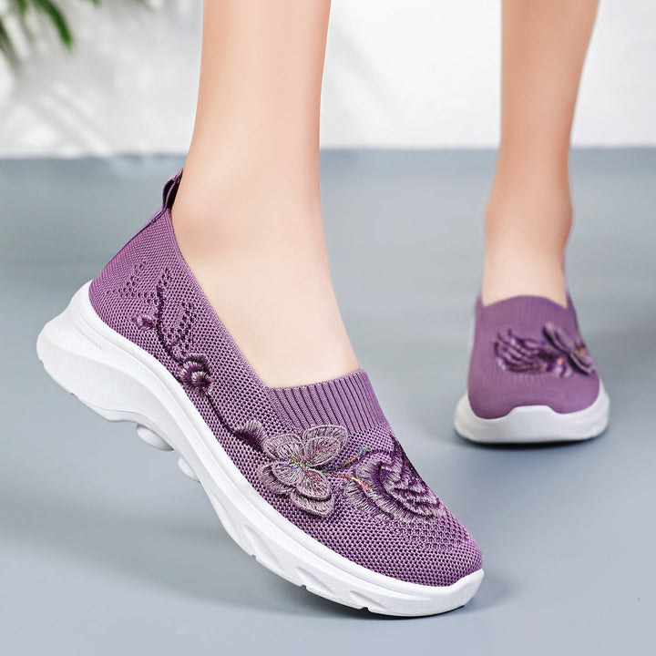 Ladies Elegant Slip-On Sneakers with Floral Embroidery Mune Fashion