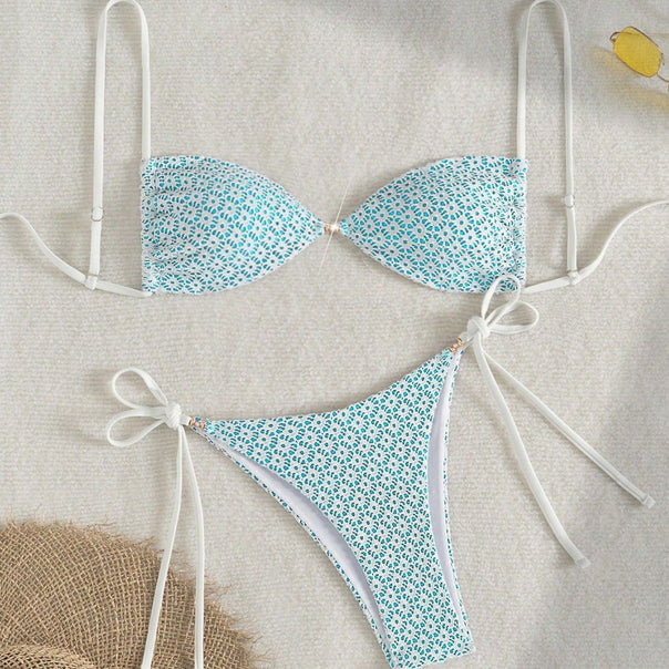 Ladies triangle bikini with playful flower print Mune Fashion