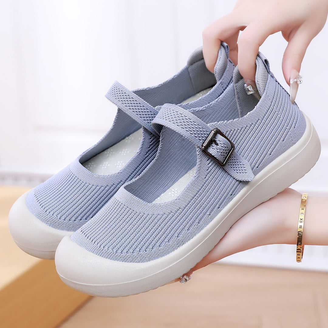 Women’s knitted Mary-Jane comfort shoe with adjustable strap, breathable knitted upper material and shock-absorbing lightweight sole Mune Fashion
