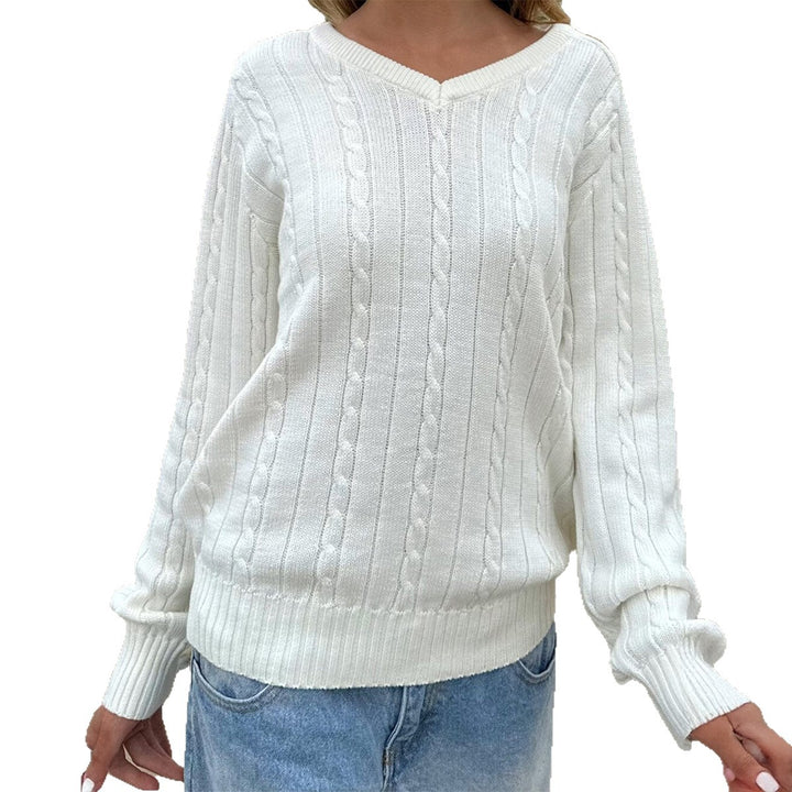 Women's fine textured knit sweater with V-neck, cable pattern and ribbed hem Mune Fashion