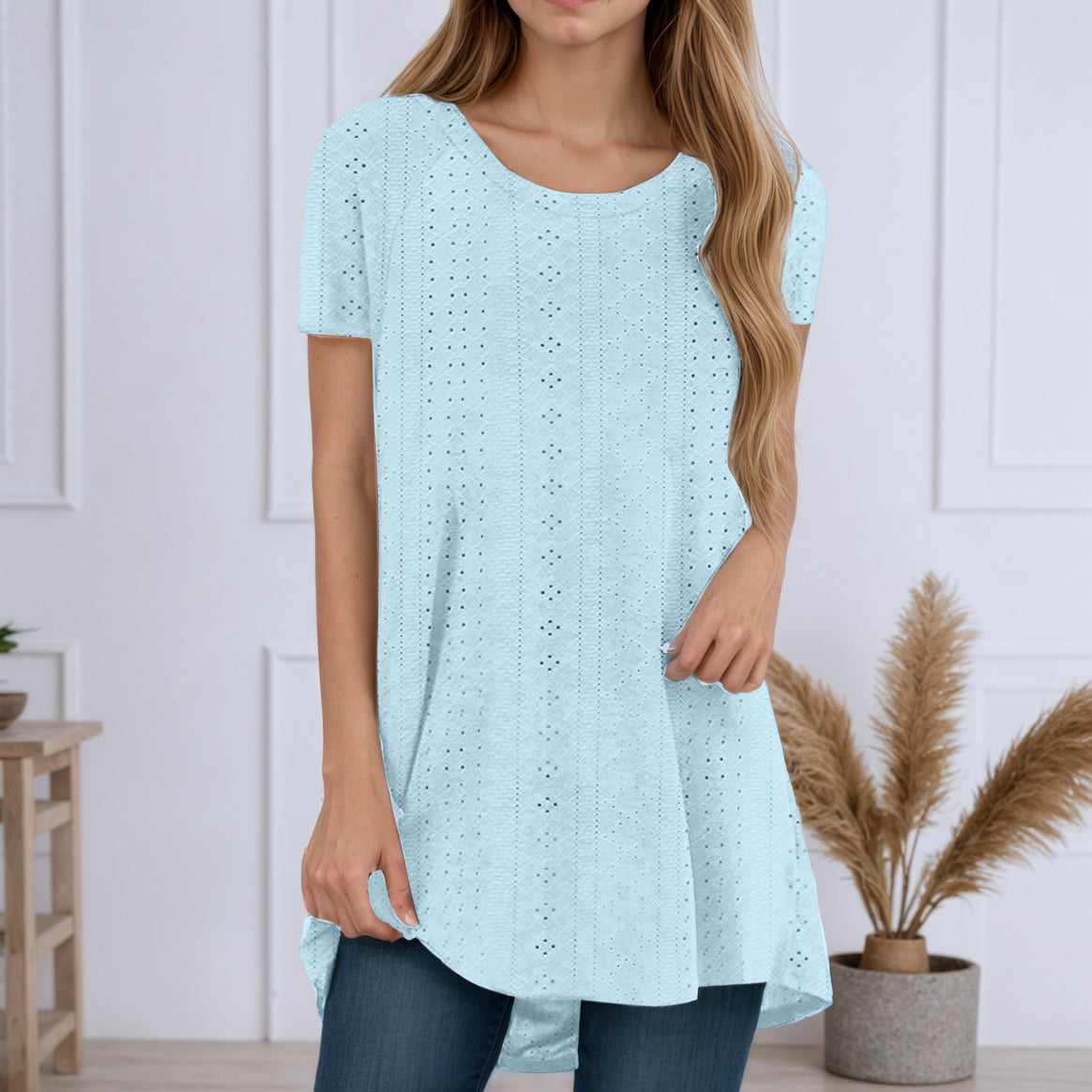 Women's loosely cut broderie anglaise tunic with round neckline, side slits, and rounded hem Mune Fashion